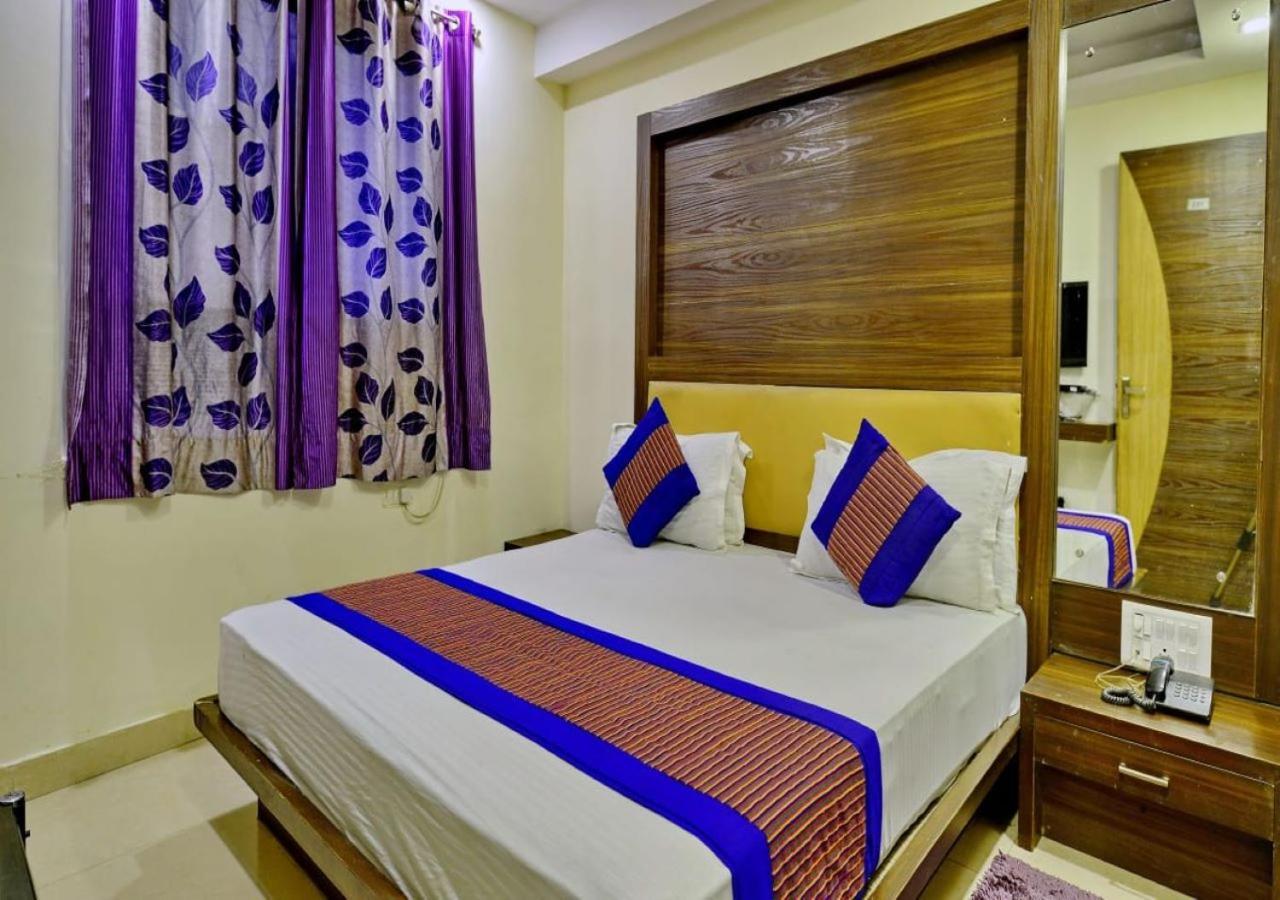 Hotel Perfect Spot- Main Bazar - Walking Metro Station Neu-Delhi Exterior foto
